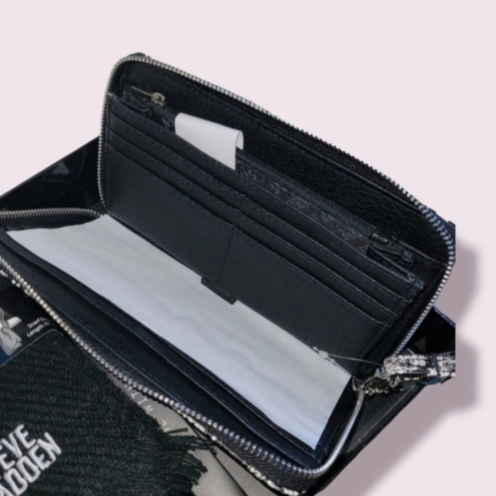 Steve Madden Wristlet & Scarf Boxed Gift Set (NEW) - Picture 5 of 10